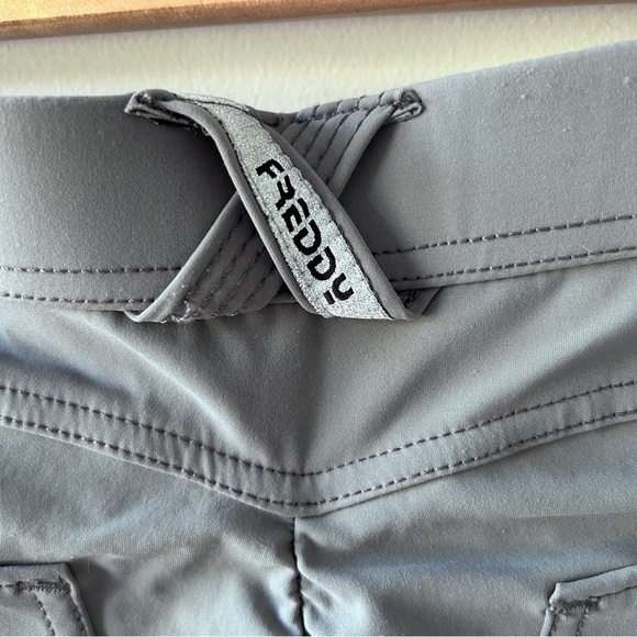 Freddy Gray Ankle Pants - Picture 3 of 13